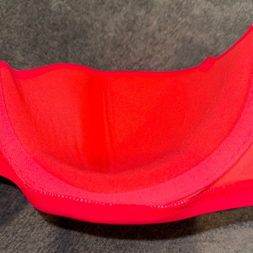 Victoria’s Secret- Strapless Bandeau Bikini Top – Size 36C - Picture 8 of 13